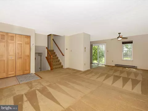 209 Thames Dr, Frederick, MD 21702 photo 7