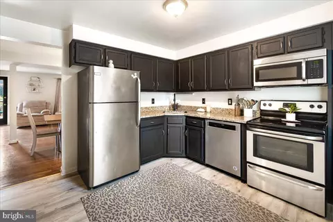 8230 Red Wing Ct, Frederick, MD 21701 photo 6