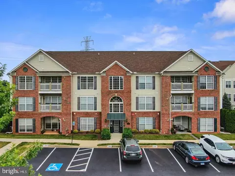 2504 Shelley Cir #3A, Frederick, MD 21702