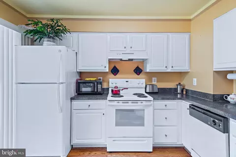 5040 Saint Simon Ter, Frederick, MD 21703 photo 7