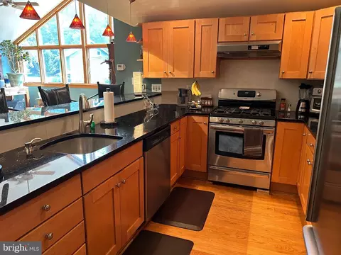 2030 Dixon Rd, Frederick, MD 21704 photo 4