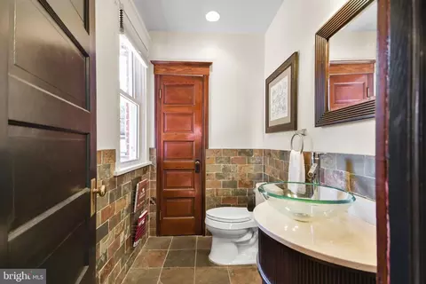 239 Washington St, Frederick, MD 21701 photo 26