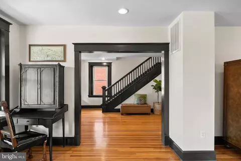 239 Washington St, Frederick, MD 21701 photo 10