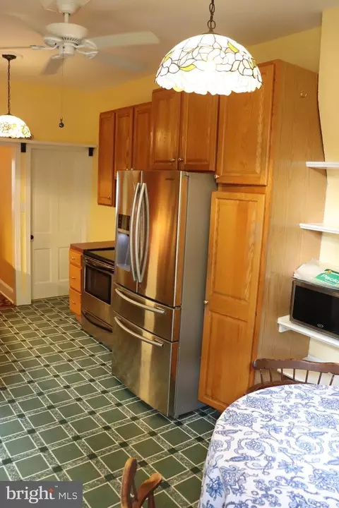 104 E 4th St, Frederick, MD 21701 photo 6