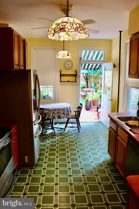 104 E 4th St, Frederick, MD 21701 photo 5