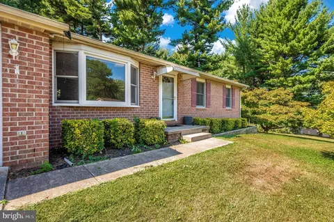 1606 Andover Ln, Frederick, MD 21702 photo 2