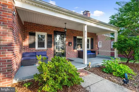 604 Lee Pl, Frederick, MD 21702 photo 5