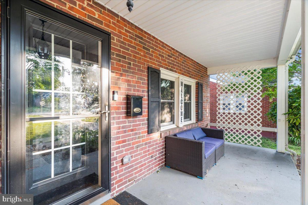 604 Lee Pl, Frederick, MD 21702 photo 6