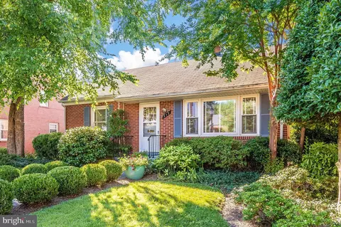 512 Fairview Ave, Frederick, MD 21701