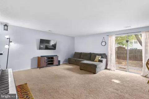508 Riggs Ct, Frederick, MD 21703 photo 5