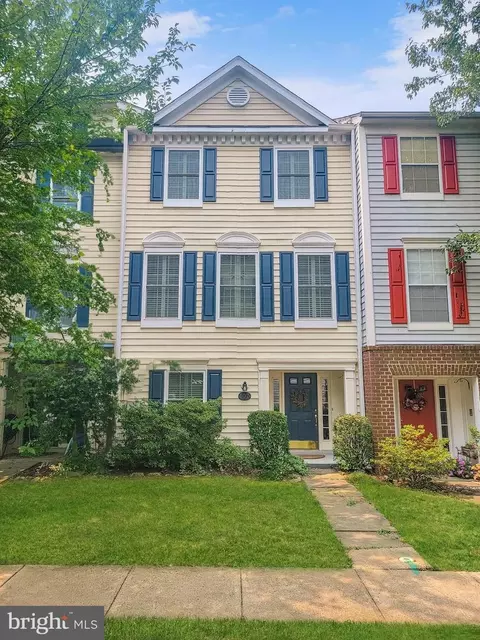 107 Waterland Ct, Frederick, MD 21702