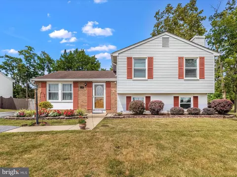 1303 Butterfly Ln, Frederick, MD 21703 photo 2