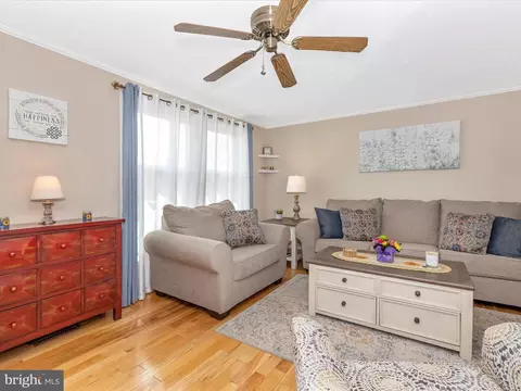 1303 Butterfly Ln, Frederick, MD 21703 photo 9
