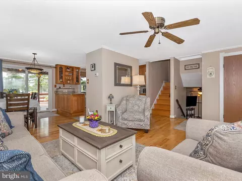 1303 Butterfly Ln, Frederick, MD 21703 photo 10