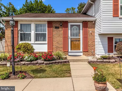 1303 Butterfly Ln, Frederick, MD 21703 photo 3
