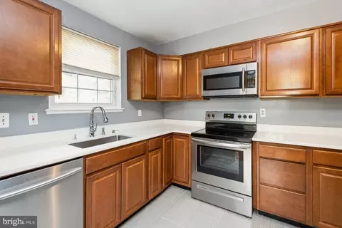 29 S Pendleton Ct, Frederick, MD 21701 photo 8