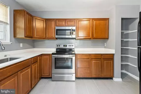 29 S Pendleton Ct, Frederick, MD 21701 photo 9