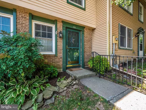 99 Fairfield Dr, Frederick, MD 21702 photo 3