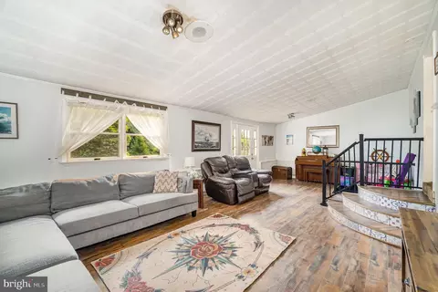 8639 Chestnut Grove Rd, Frederick, MD 21701 photo 10