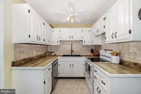 8639 Chestnut Grove Rd, Frederick, MD 21701 photo 9