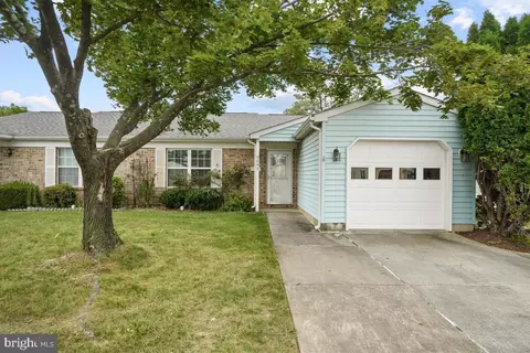 5643 Crabapple Dr, Frederick, MD 21703 photo 4