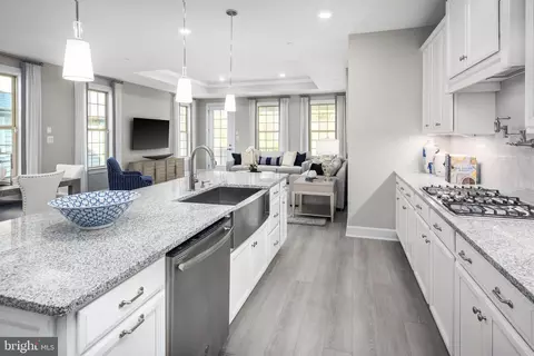 2818 Camomile E, Frederick, MD 21704 photo 6