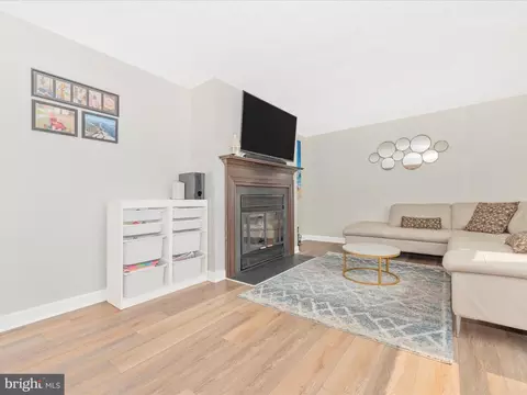 5689 Pebble Dr, Frederick, MD 21703 photo 18