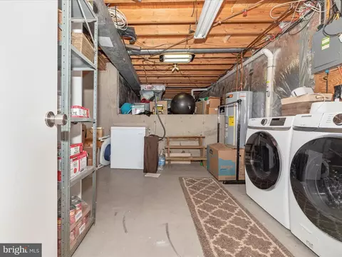 5689 Pebble Dr, Frederick, MD 21703 photo 40