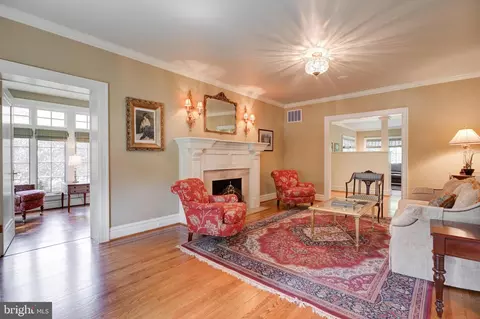 327 Lindbergh Ave, Frederick, MD 21701 photo 5