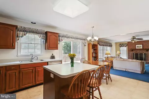 2404 Randolf Ter, Frederick, MD 21702 photo 11