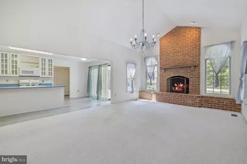 1025 Lindfield Dr, Frederick, MD 21702 photo 4