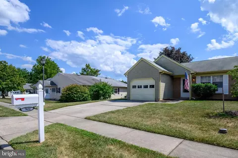 7031 Arbor Dr, Frederick, MD 21703