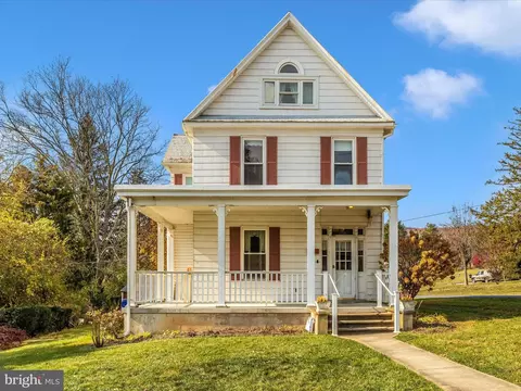 17 N Altamont Ave, Thurmont, MD 21788