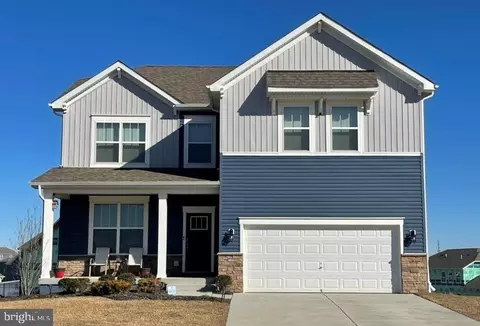 835 Foundry St, Frederick, MD 21701