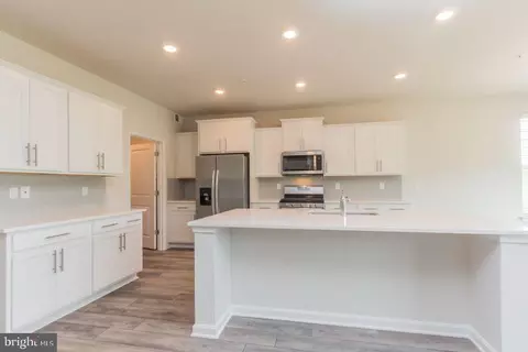 835 Foundry St, Frederick, MD 21701 photo 4