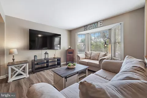 6656 Seagull Ct, Frederick, MD 21703 photo 2
