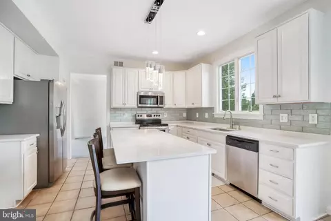 1016 Bexhill Dr, Frederick, MD 21702 photo 16