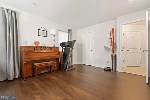 970 Holden Rd, Frederick, MD 21701 photo 9