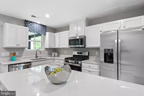 350 Shortleaf Cir, Frederick, MD 21702 photo 13
