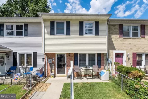 1007 Peach Orchard Ln, Brunswick, MD 21716