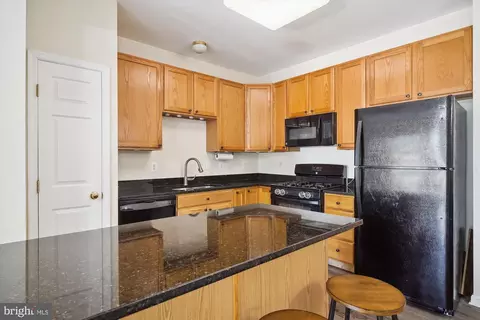 1817 Free Ter, Frederick, MD 21702 photo 4