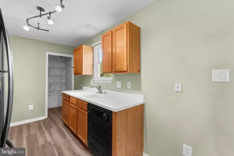 215 Bishops Glen Dr, Frederick, MD 21702 photo 11