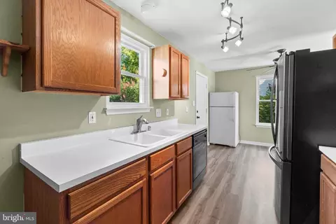 215 Bishops Glen Dr, Frederick, MD 21702 photo 14