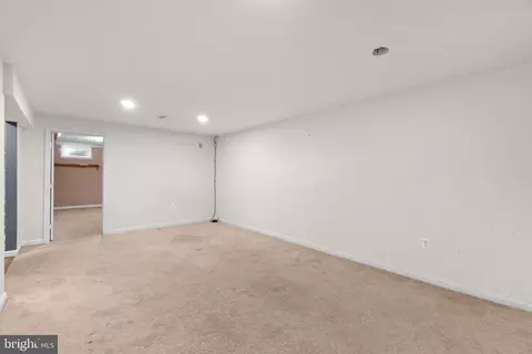 215 Bishops Glen Dr, Frederick, MD 21702 photo 28