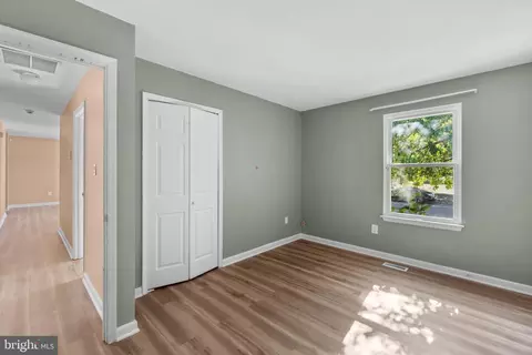 215 Bishops Glen Dr, Frederick, MD 21702 photo 16