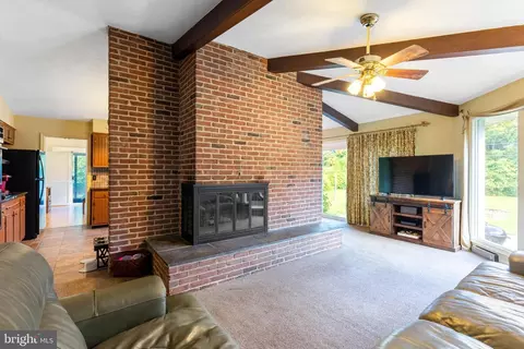 7311 Brookside Dr, Frederick, MD 21702 photo 4