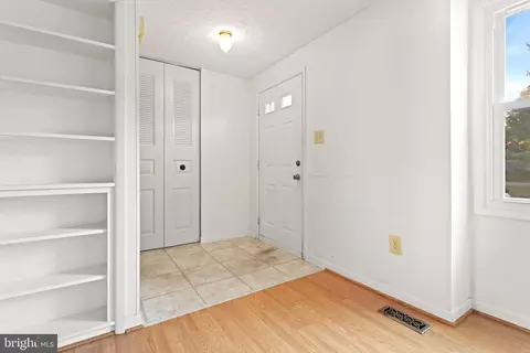 1780 Springfield Ln, Frederick, MD 21702 photo 4