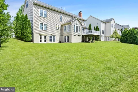 9115 Charterhouse Rd, Frederick, MD 21704 photo 2