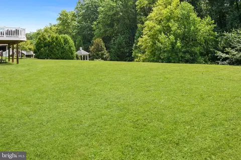 9115 Charterhouse Rd, Frederick, MD 21704 photo 3