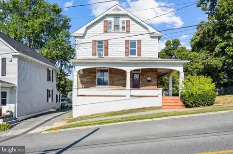 311 N Maple Ave N, Brunswick, MD 21716